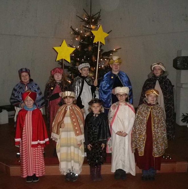 Sternsinger beim Abschlussgottesdienst